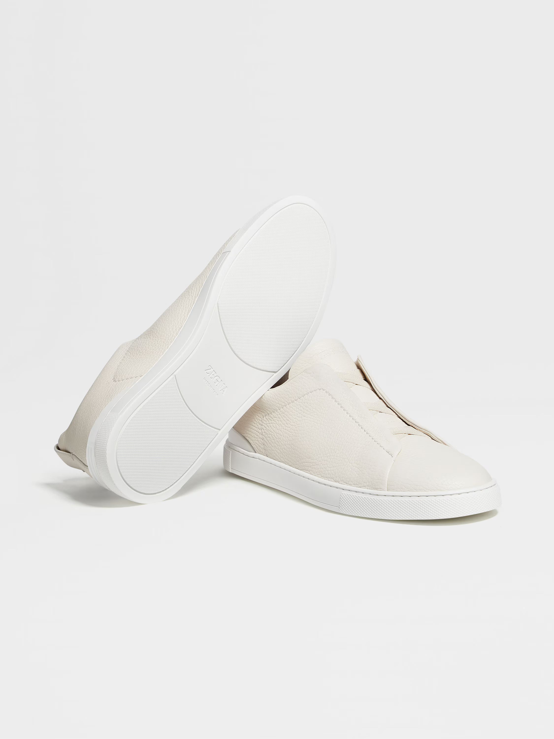 Sapatilhas Triple Stitch™ Brancas em Pele de Veado